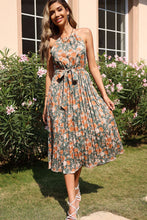 Load image into Gallery viewer, Floral Tie Waist Pleated Dress
