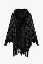 Load image into Gallery viewer, Houndstooth Fringe Hem Poncho
