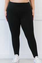 Load image into Gallery viewer, White Birch Full Size Head Start Side-Stitch Leggings
