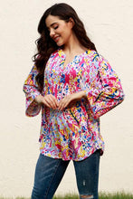 Load image into Gallery viewer, Plus Size Printed Notched Long Sleeve Blouse
