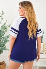 Load image into Gallery viewer, Plus Size Contrast Crisscross Tee Shirt
