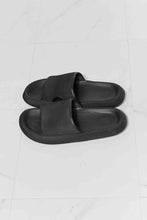 Load image into Gallery viewer, MMShoes Arms Around Me Open Toe Slide in Black
