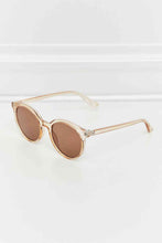 Load image into Gallery viewer, Round Full Rim Polycarbonate Frame Sunglasses
