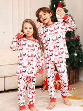 Load image into Gallery viewer, Reindeer Print Top and Pants Set
