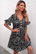 Load image into Gallery viewer, Leopard Ruffled Dress with Buttons
